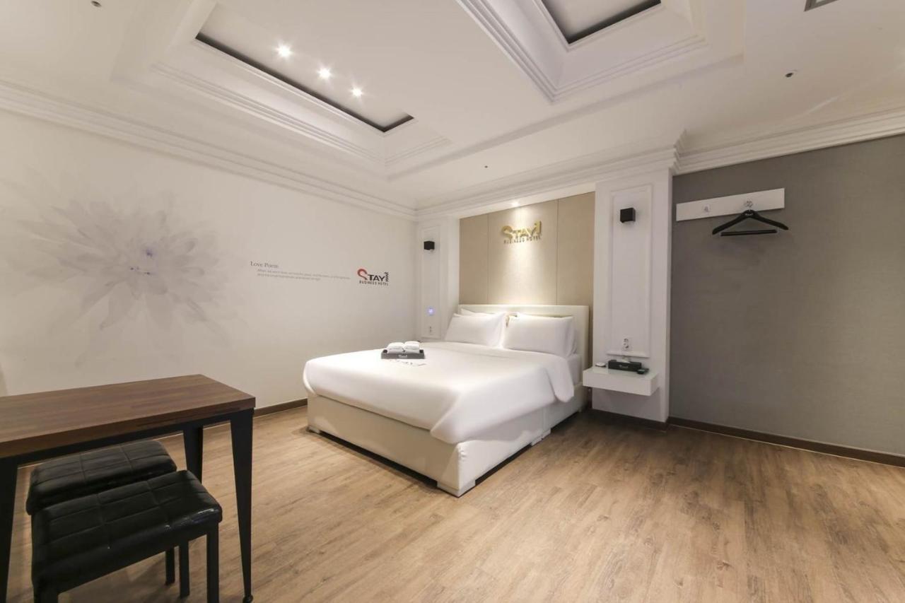 Stay Hotel Gwangju Metropolitan City Екстериор снимка