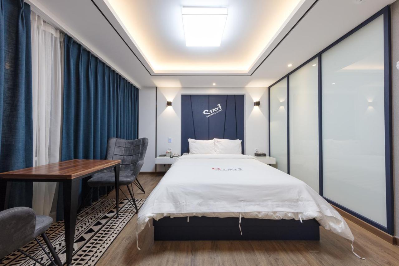 Stay Hotel Gwangju Metropolitan City Екстериор снимка